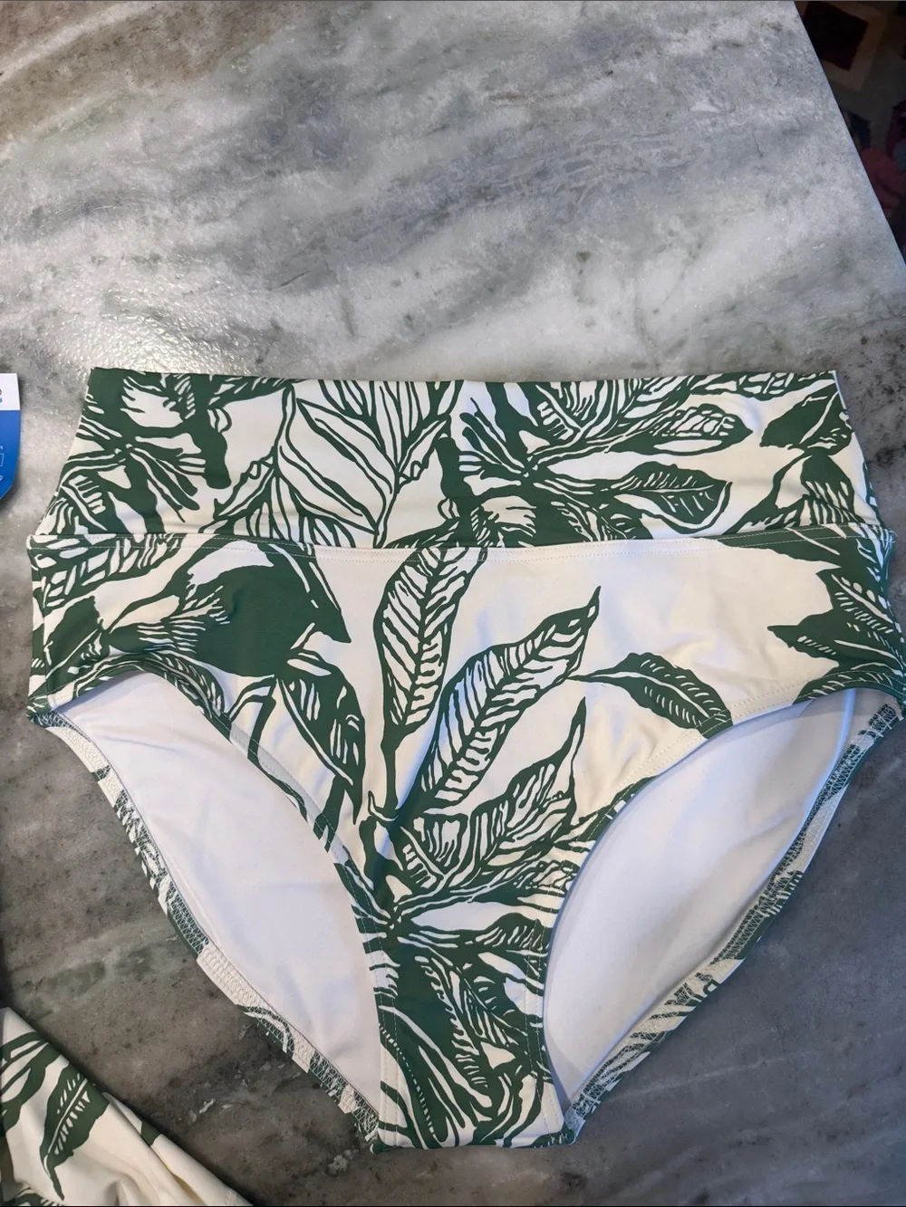 NWT Lands' End Cream Tankini with Green Leaf Print - Picture 2 of 12